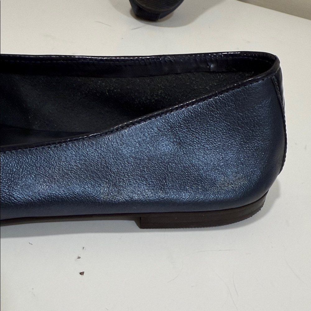 Brighton Navy Blue Loafers (sz 8 Narrow) - Picture 7 of 7